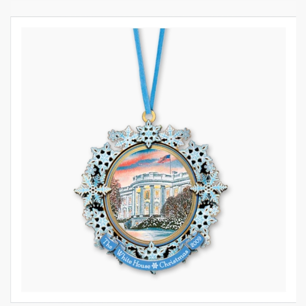 White House Ornament- 2009- NWOT